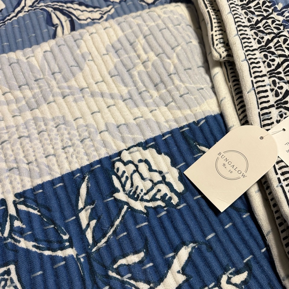 Muslin throw - Picture 3 of 5